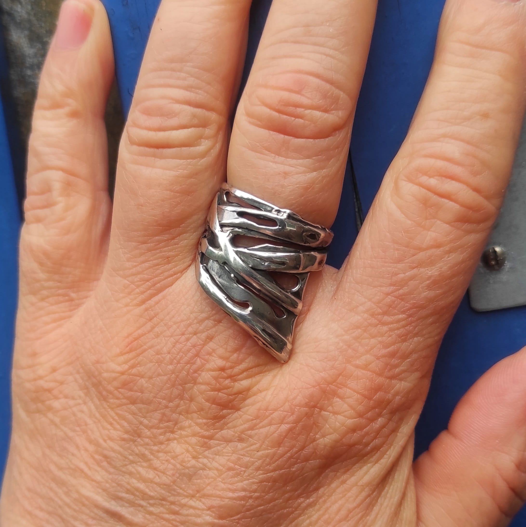 Compages ring