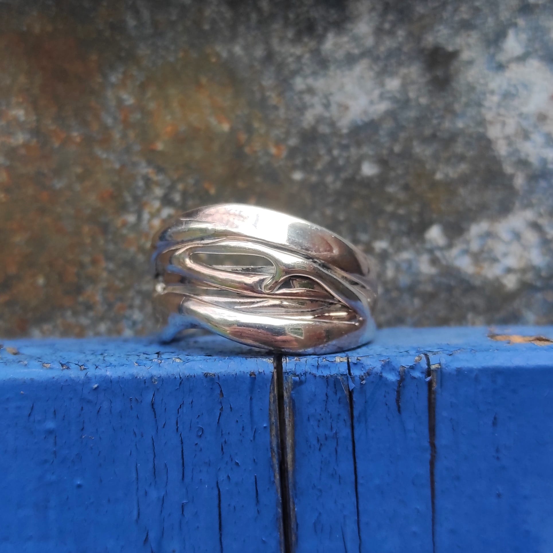 Sinuo ring