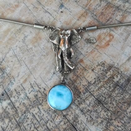 Olifanten halssieraad met larimar