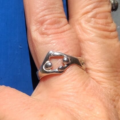 Drie mensen ring